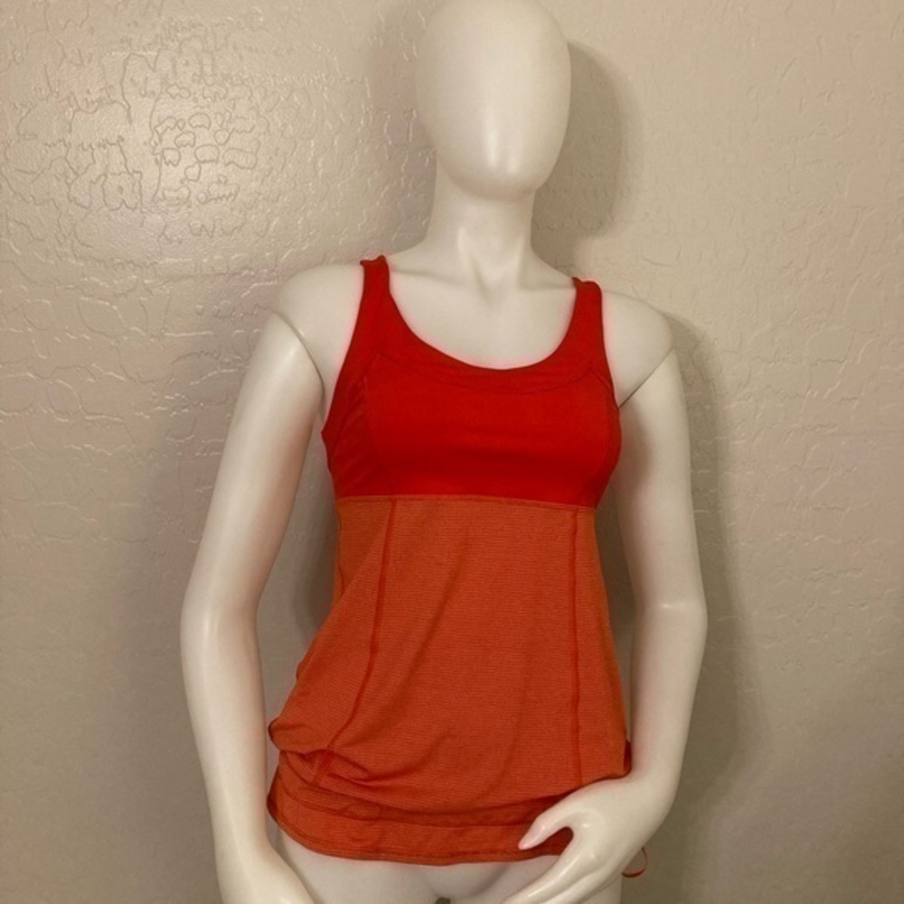 Lululemon Run: Ta Ta Topper Bright Red Size 6